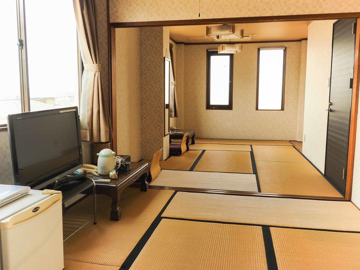Hotel Komatsusou Tosu Exterior foto